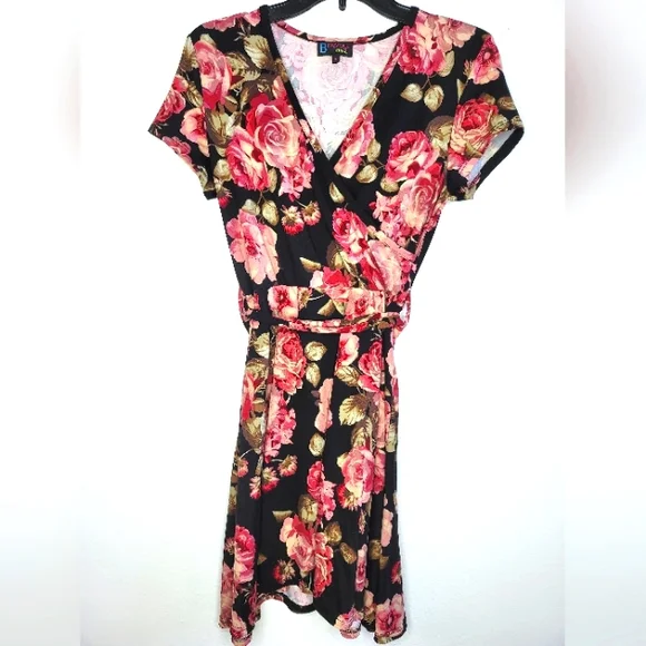 B Famous #Usa Dresses | B. Famous Flowy Vneck Floral Pink And Black Knee Length Dress Medium M With Tie | Color: Black/Pink | Size: M | Alix1153's